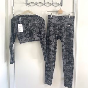 Women’s Best Wear | Camo Seamless Leggings & Crop